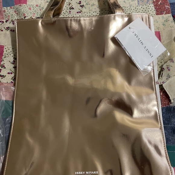 2x TOTE BAGS Givenchy & Issey Miyake PARFUMS PROMO BAGS!Rare Items FREE SHIPPING - Picture 4 of 7